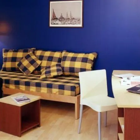 Adagio Access Le Sextant Apartment *